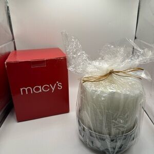 Macy’s Starflakes iron candle silver holder w/6x6 white/ gardenia scent candle